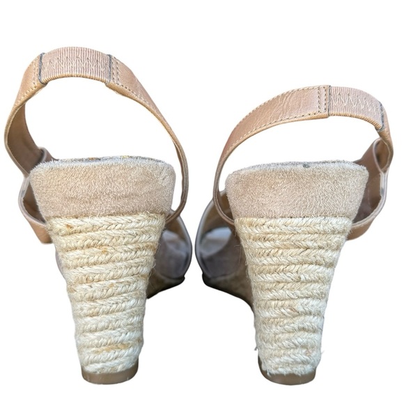 AEROSOLES  Women's Plush Baby Wedge Sandals Sz 9M Nude Faux Leather Slingback - Picture 6 of 10